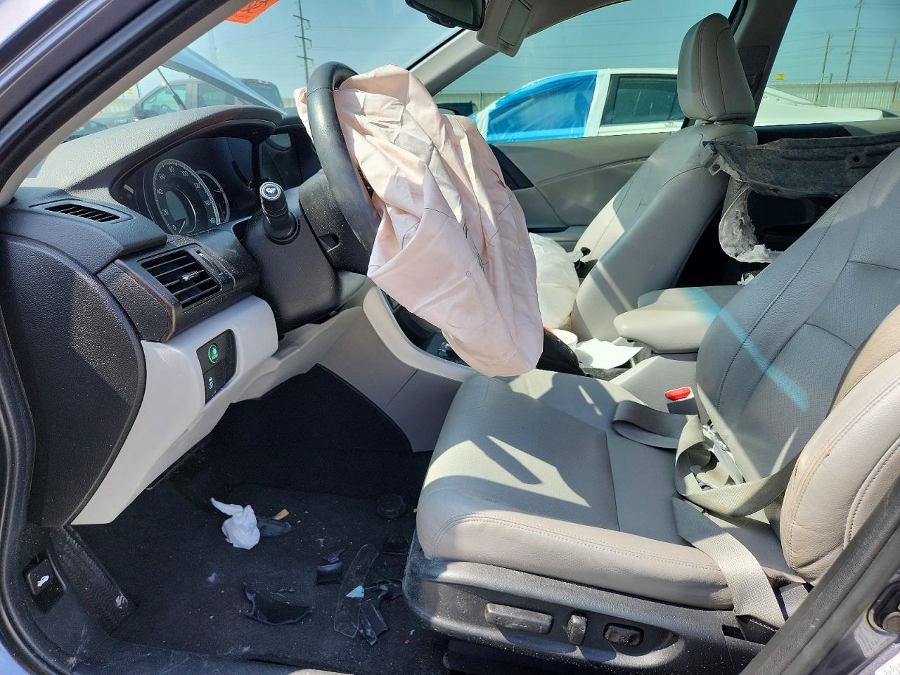 2013 HONDA ACCORD TOURING photo 19