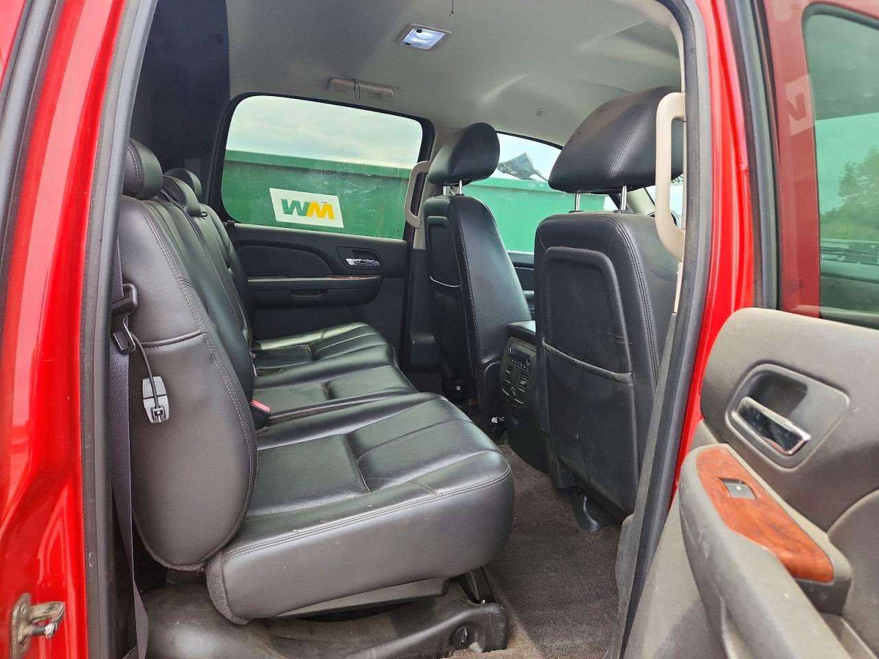 2011 CHEVROLET AVALANCHE LT photo 10