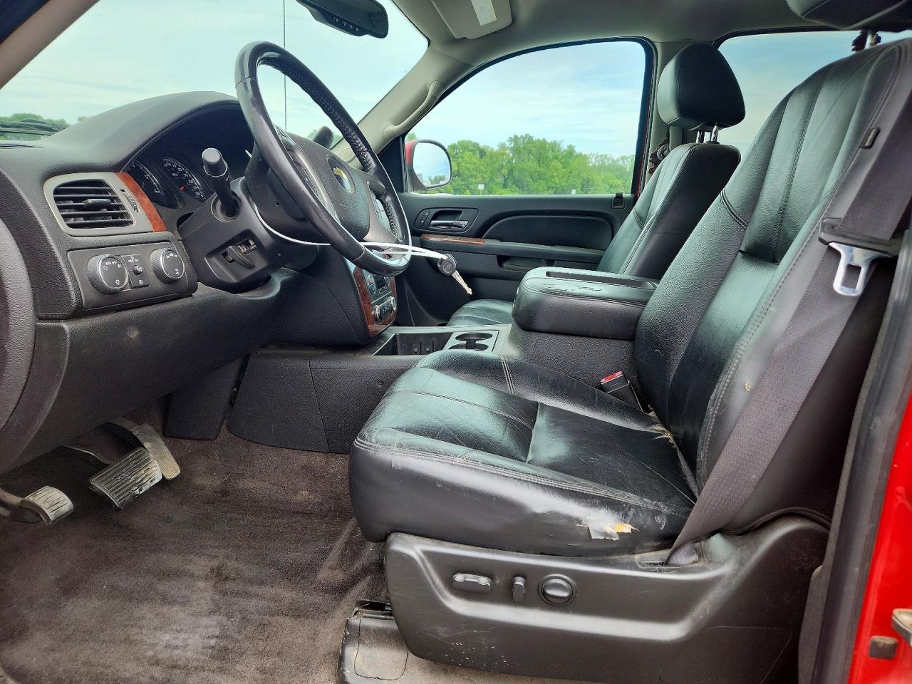 2011 CHEVROLET AVALANCHE LT photo 7
