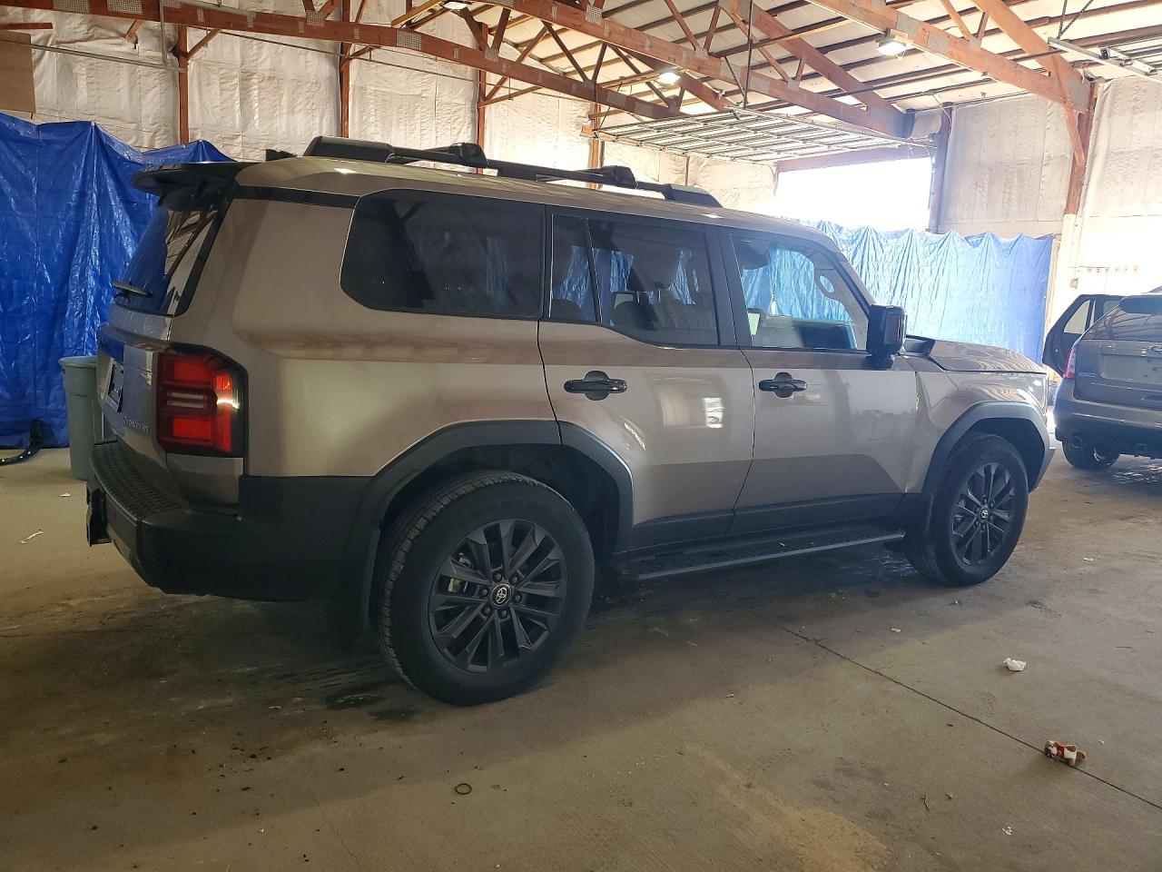 2025 TOYOTA LAND CRUISER BASE photo 3