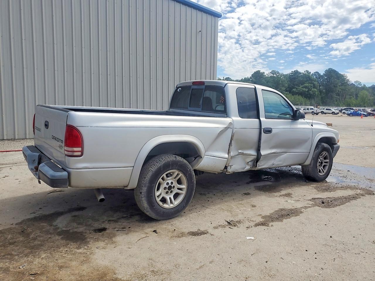 2003 DODGE DAKOTA SXT photo 5