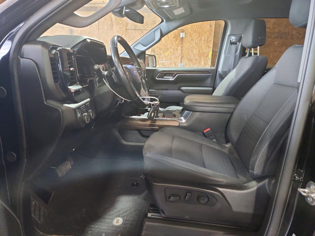 2025 CHEVROLET SILVERADO K1500 RST photo 13