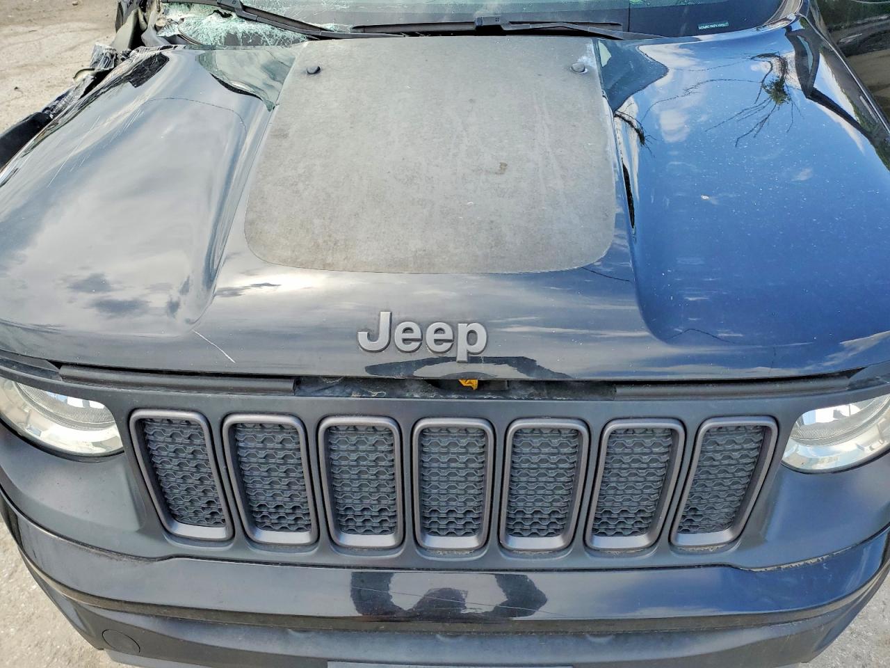 2019 JEEP RENEGADE TRAILHAWK photo 23