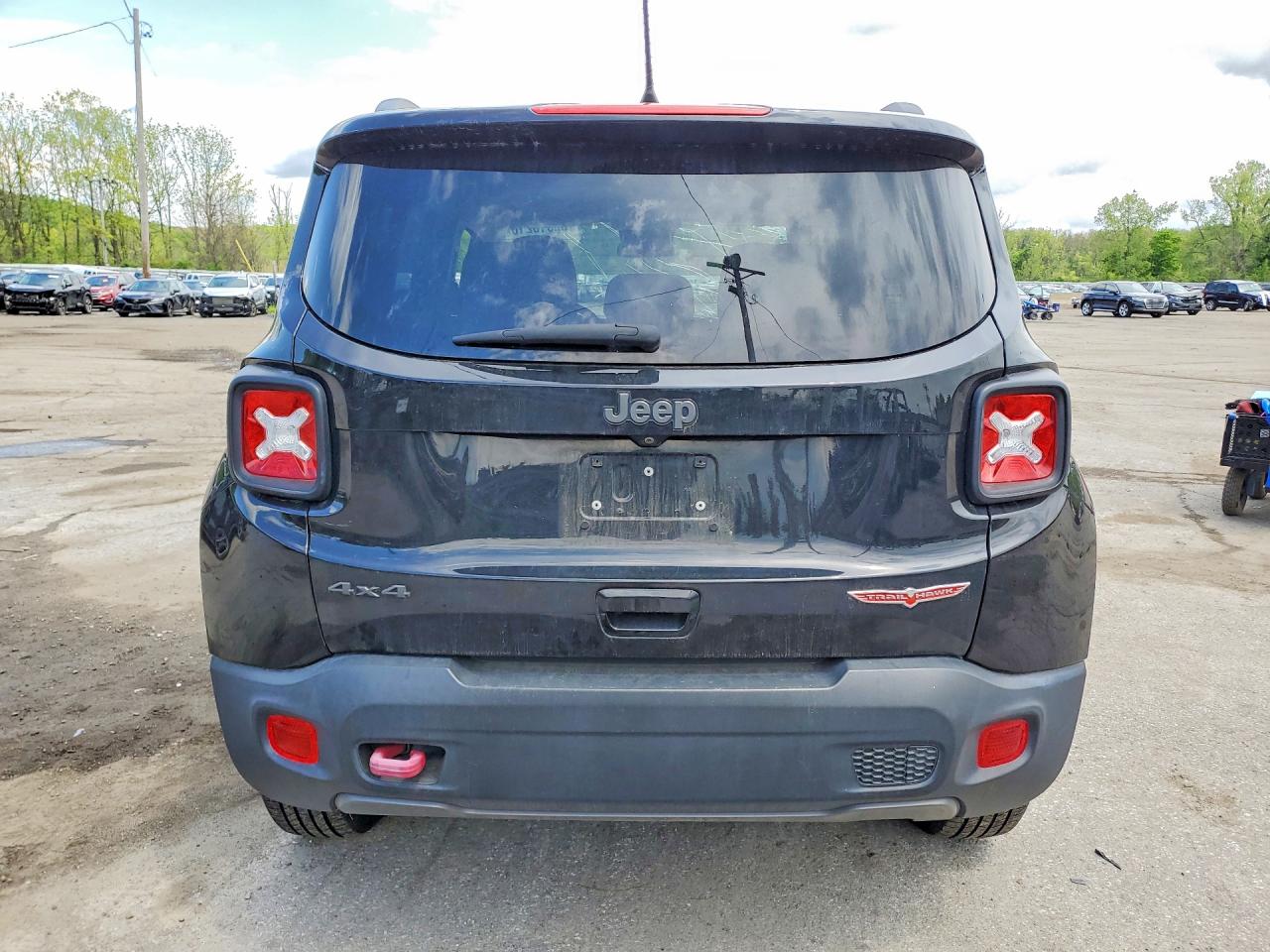 2019 JEEP RENEGADE TRAILHAWK photo 11