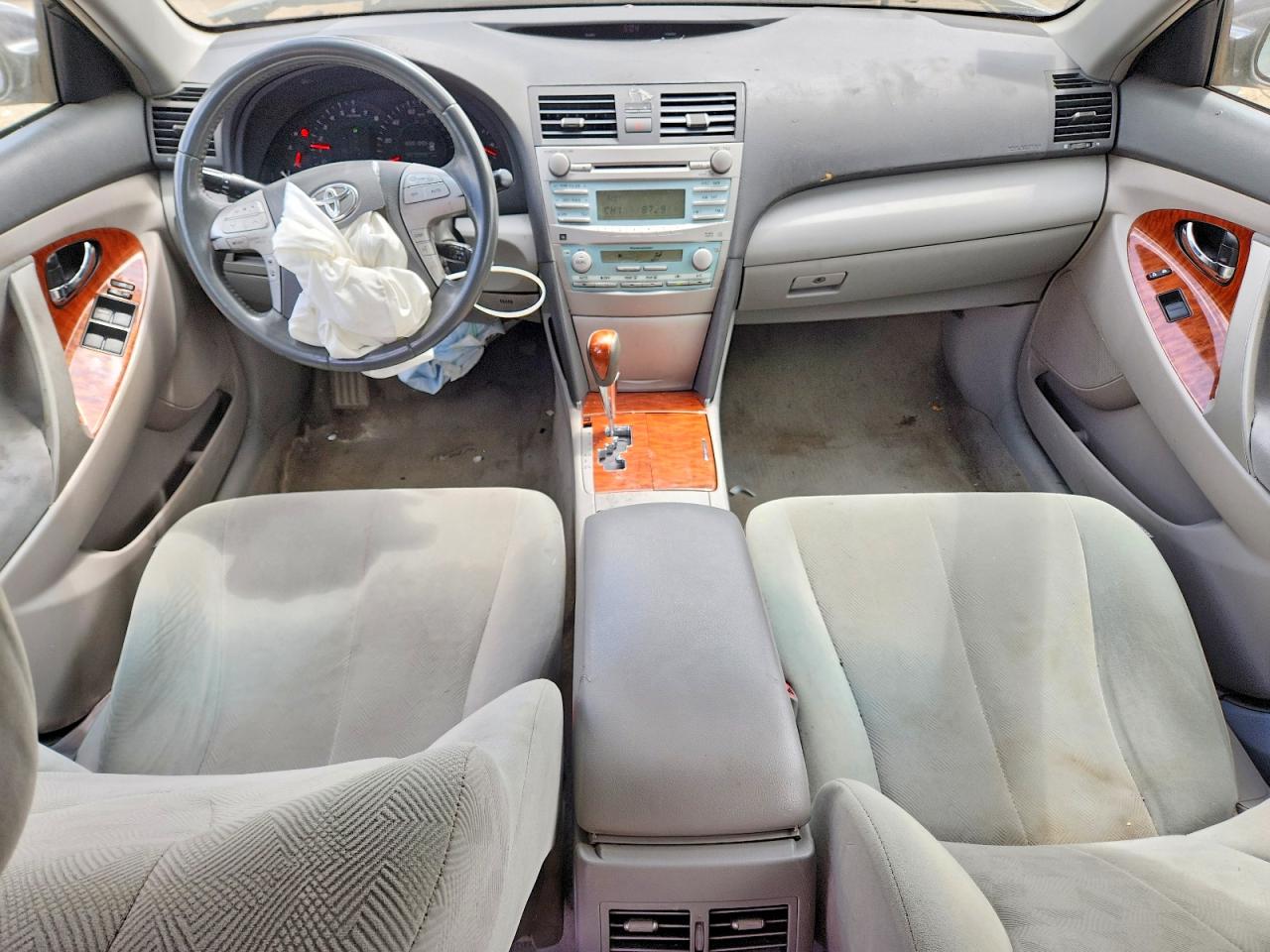 2009 TOYOTA CAMRY XLE photo 15