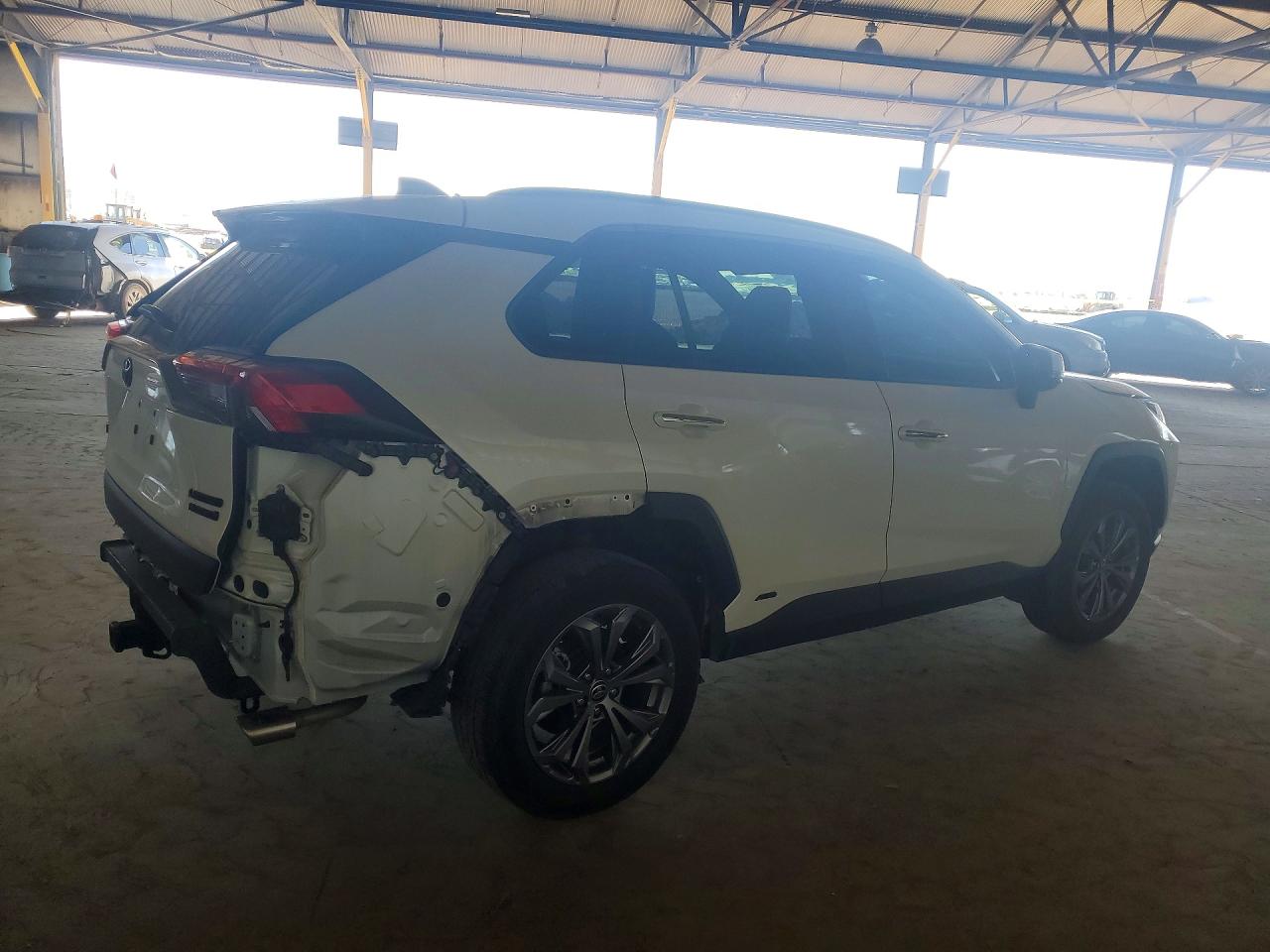 2022 TOYOTA RAV4 LIMITED photo 3