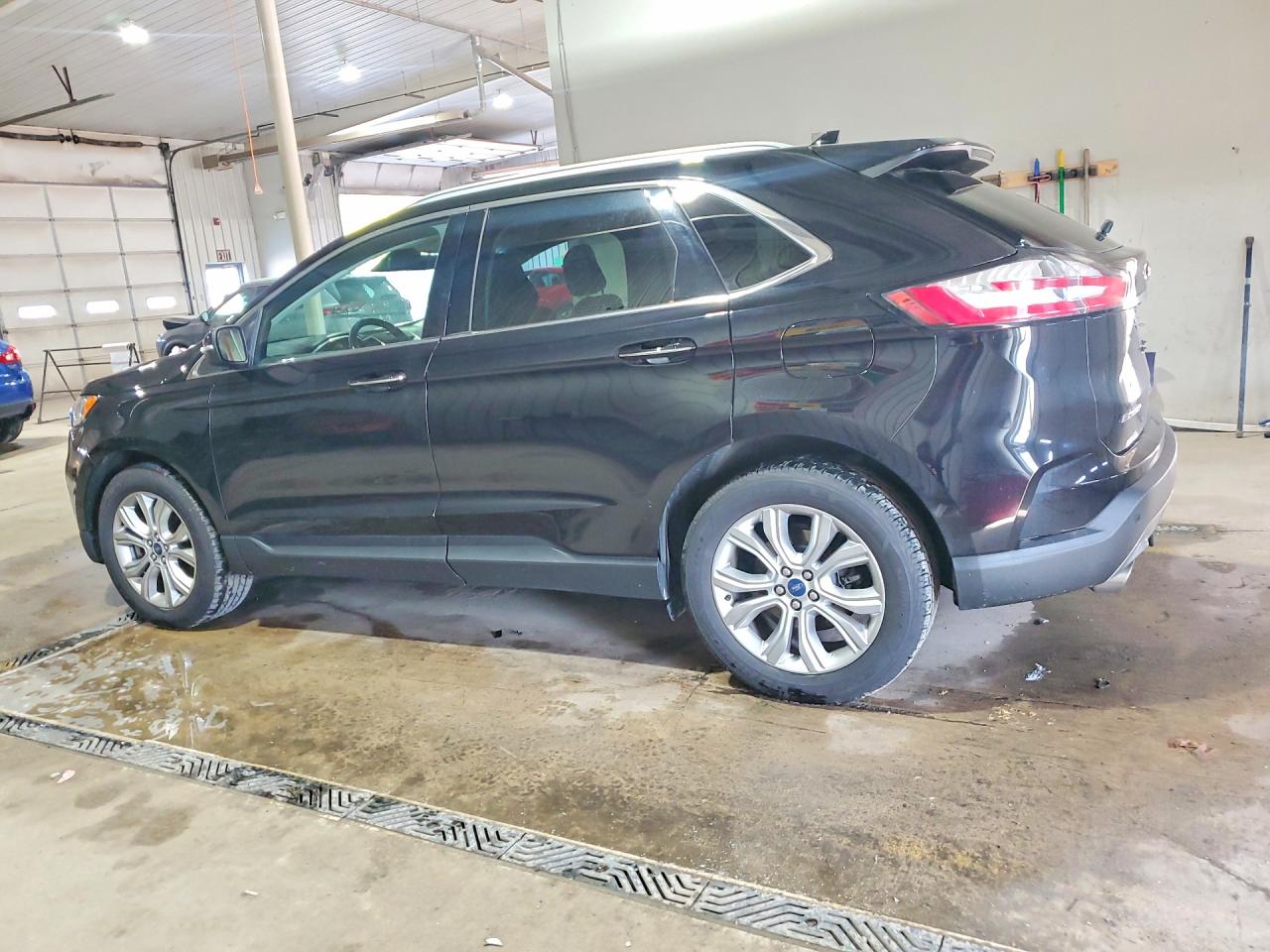 2020 FORD EDGE TITANIUM photo 3
