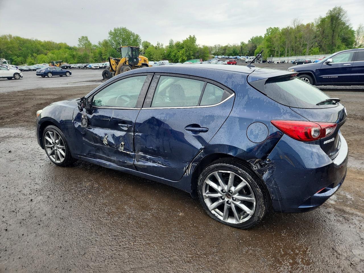 2018 MAZDA 3 TOURING photo 3