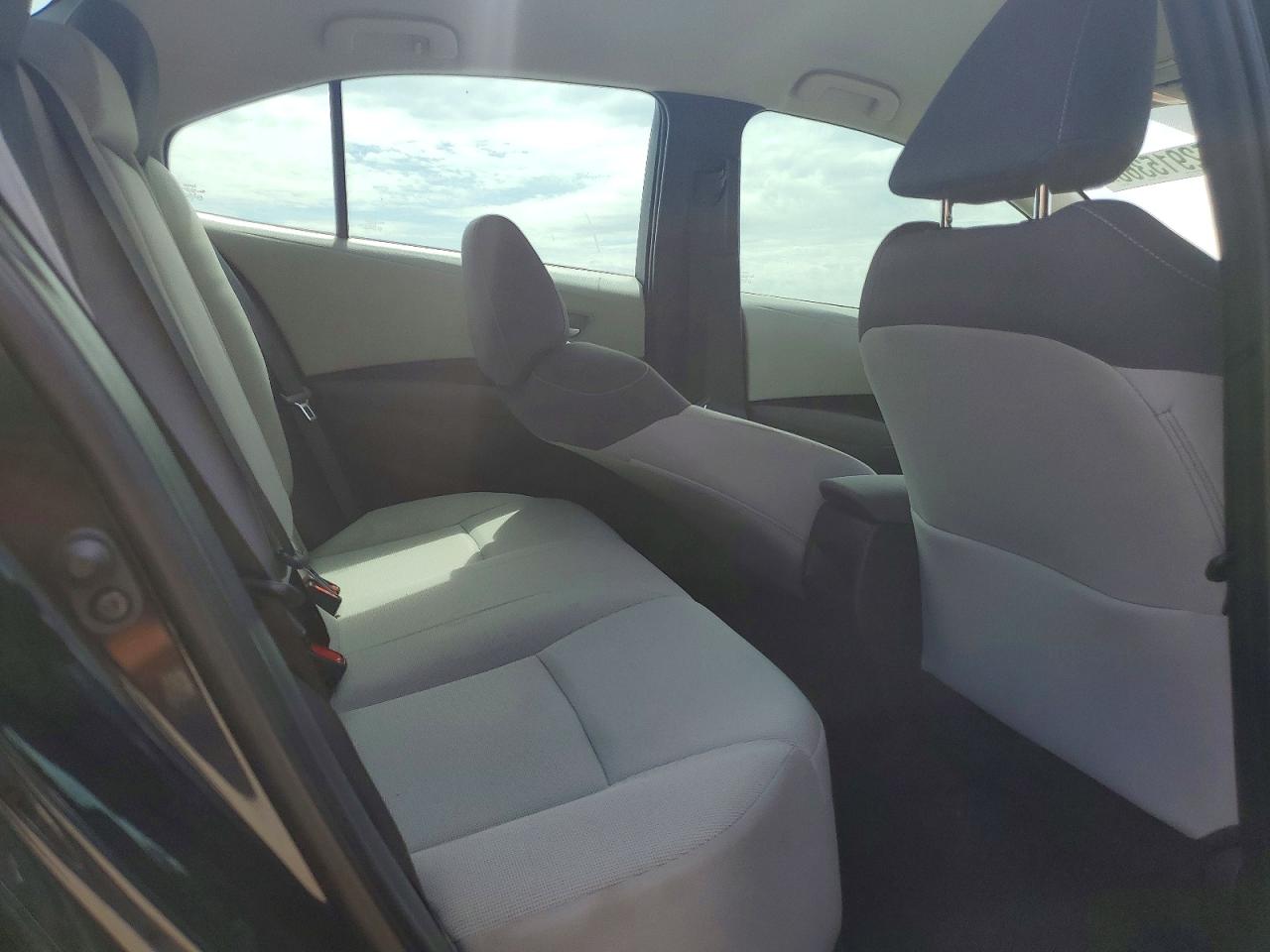 2020 TOYOTA COROLLA LE photo 19