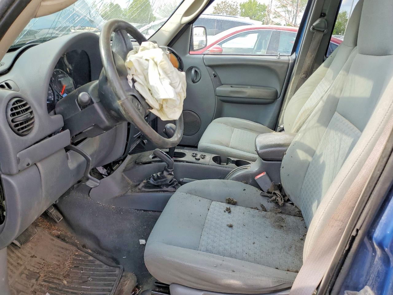 2005 JEEP LIBERTY SPORT photo 13