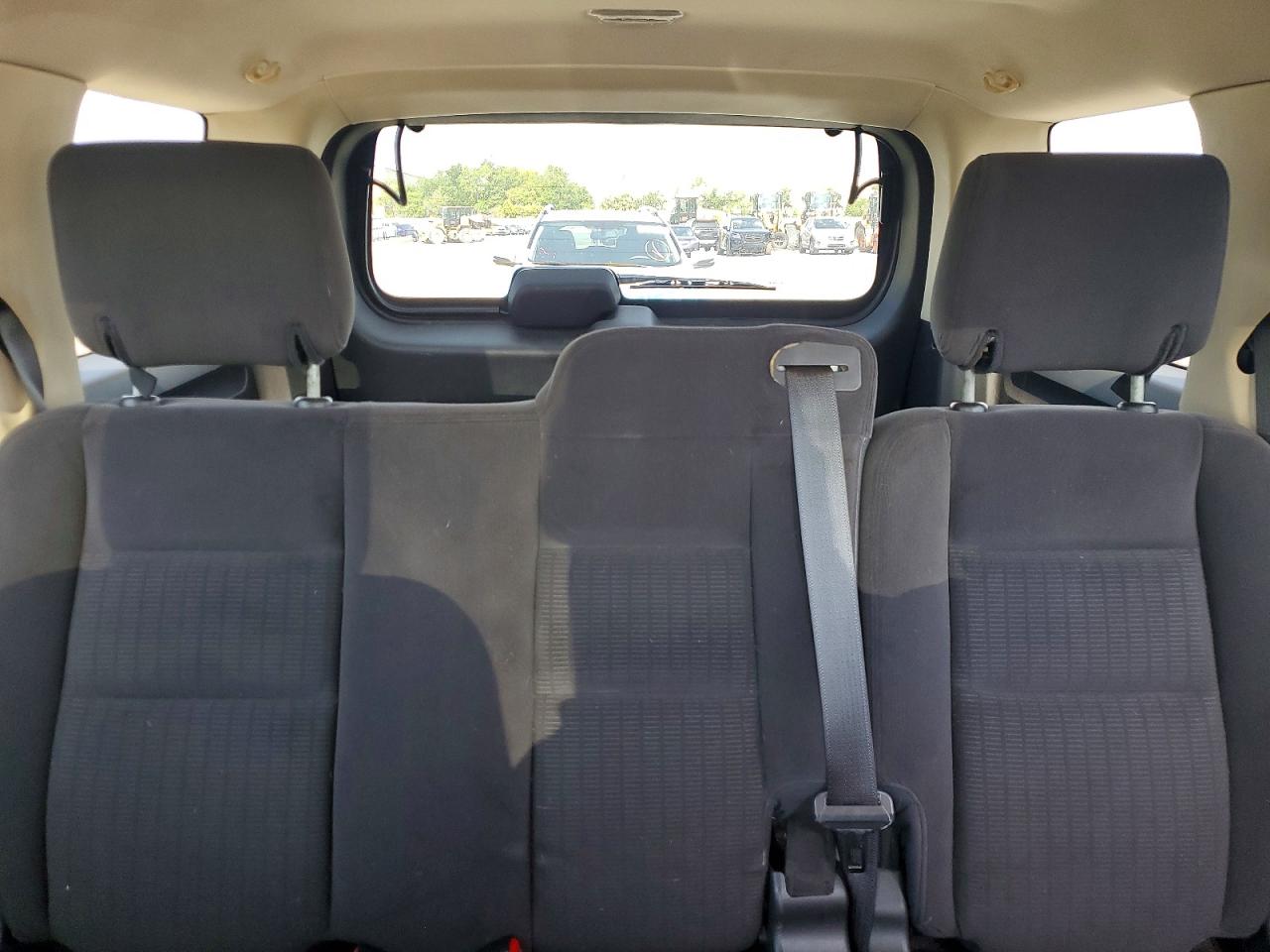 2010 FORD EXPLORER XLT photo 28