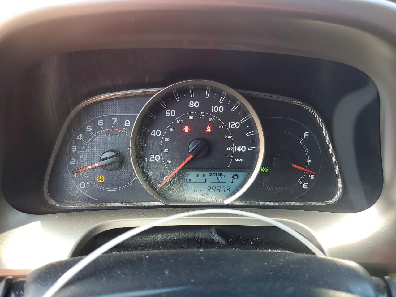 2015 TOYOTA RAV4 XLE photo 17