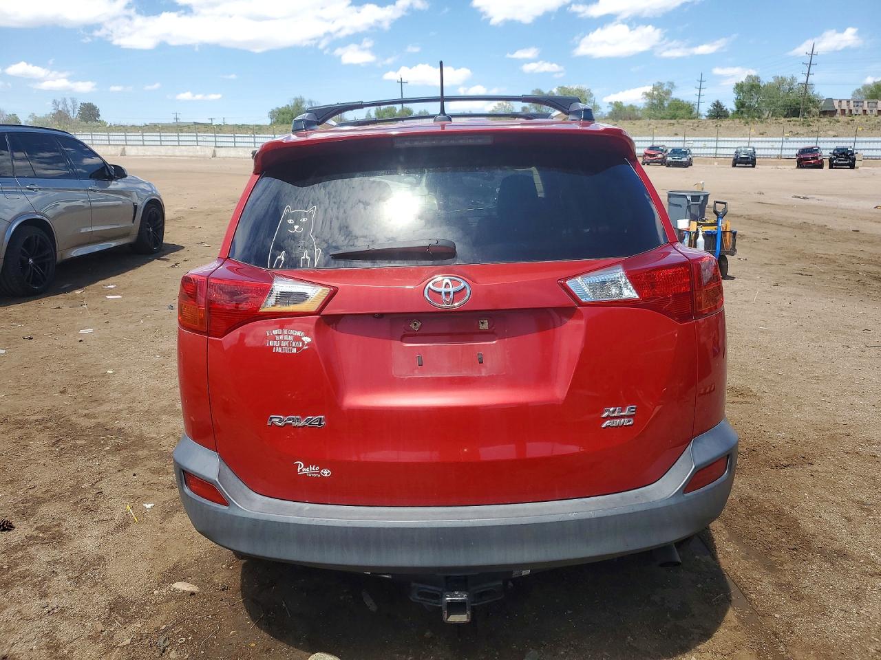 2015 TOYOTA RAV4 XLE photo 11