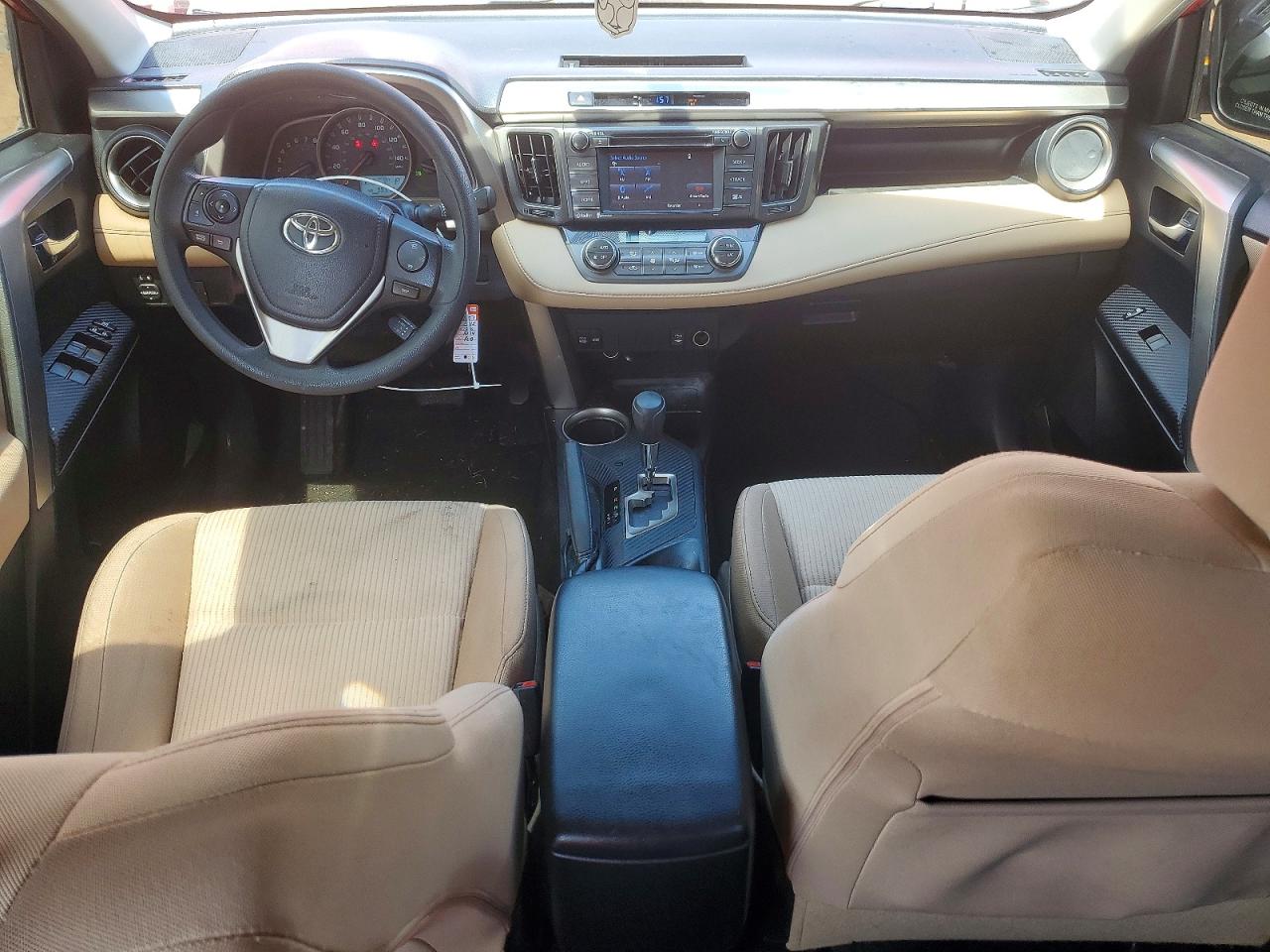2015 TOYOTA RAV4 XLE photo 15