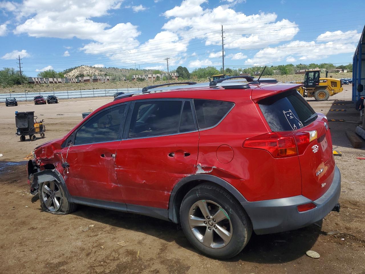 2015 TOYOTA RAV4 XLE photo 3