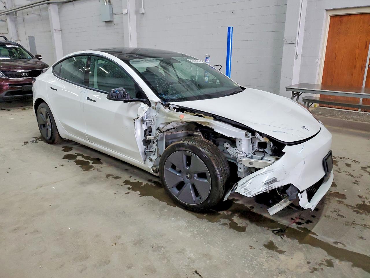 2023 TESLA MODEL 3 photo 4