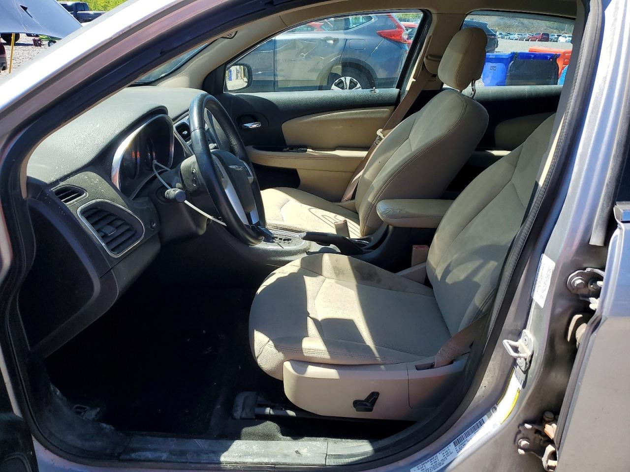 2013 CHRYSLER 200 TOURING photo 13