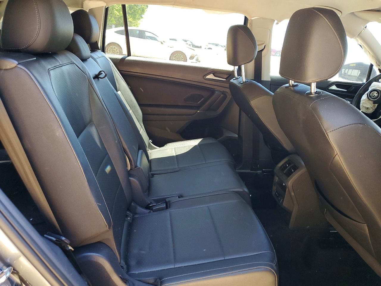 2020 VOLKSWAGEN TIGUAN SE photo 31