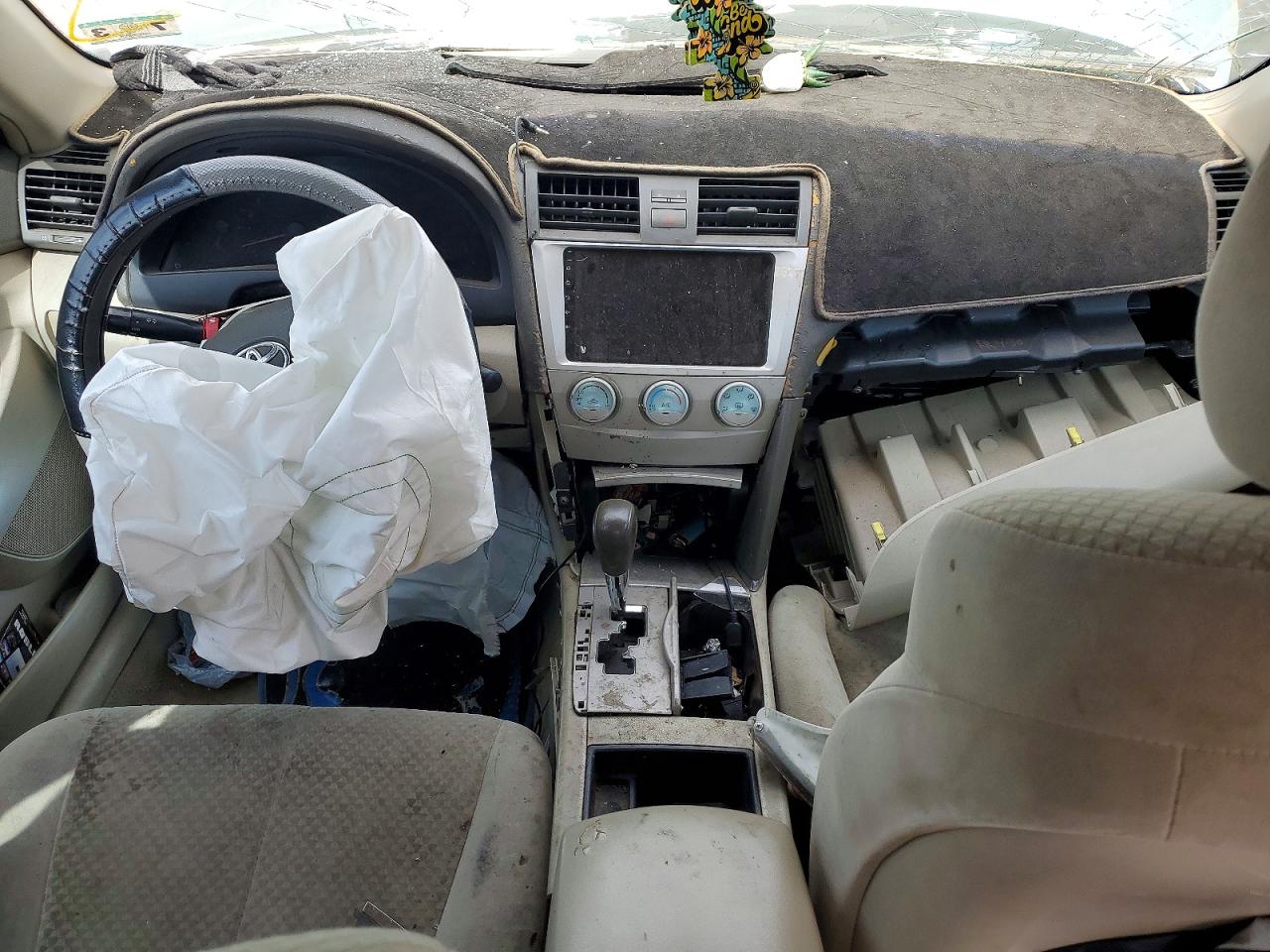 2009 TOYOTA CAMRY LE photo 15