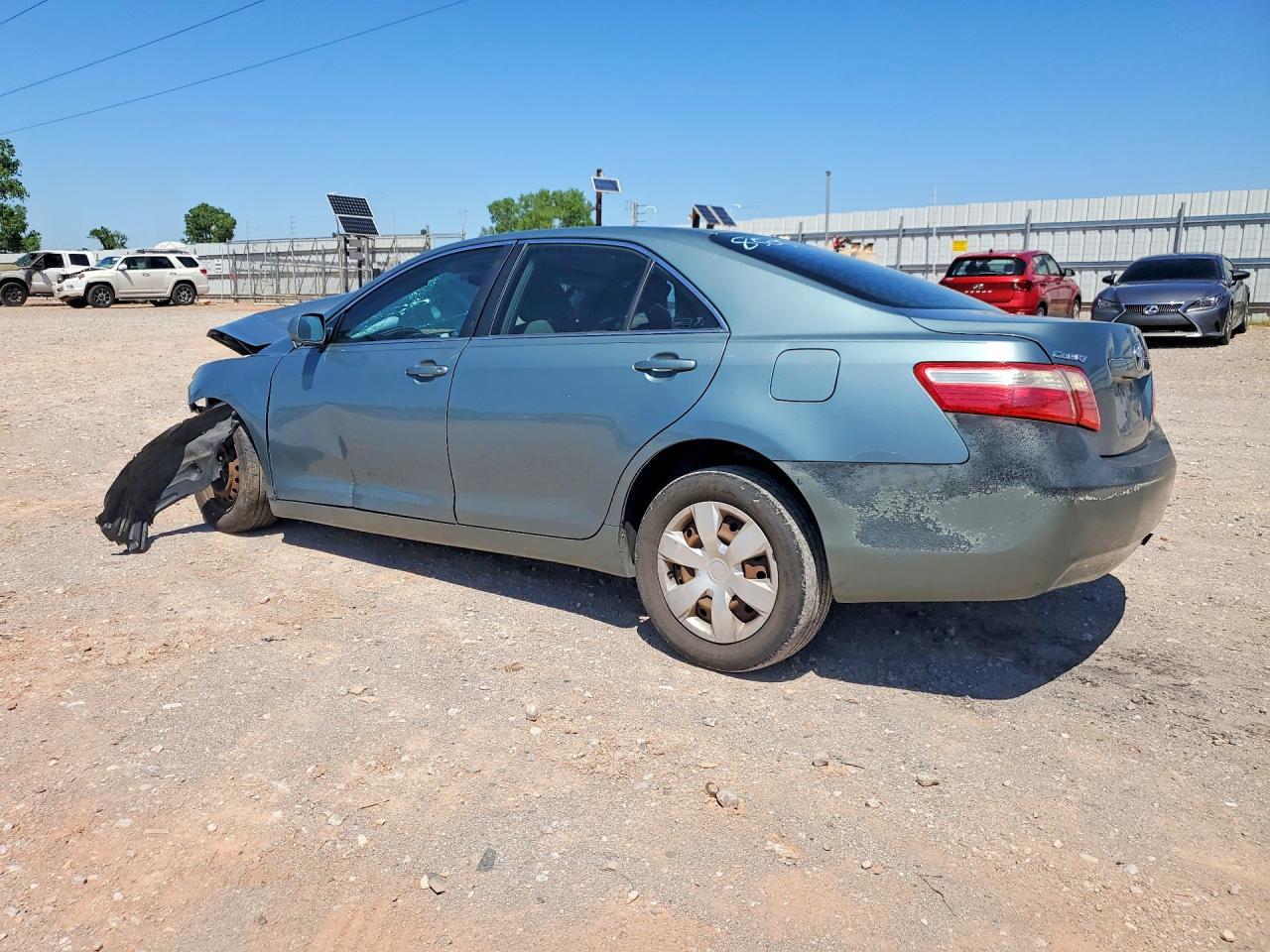 2009 TOYOTA CAMRY LE photo 3