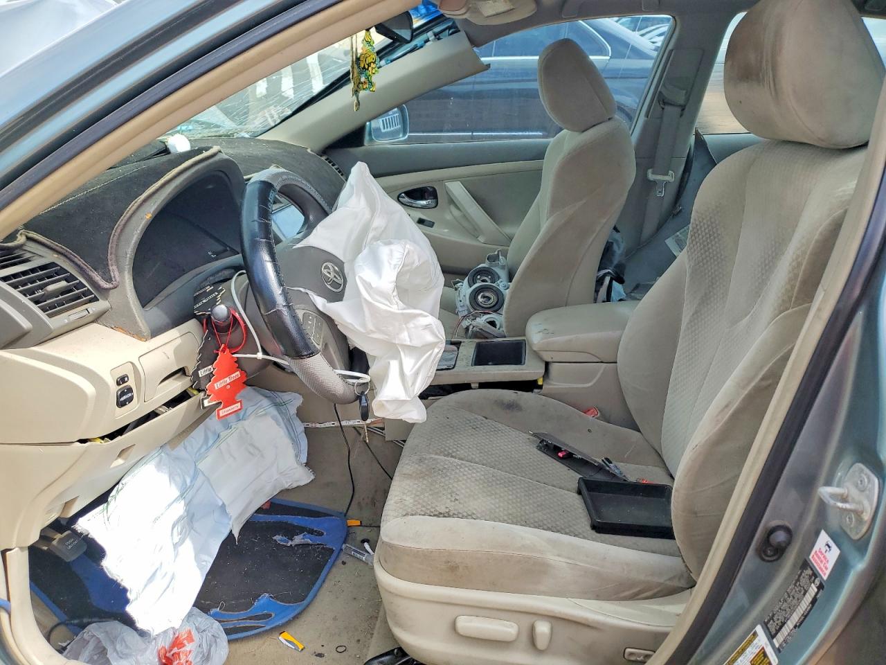 2009 TOYOTA CAMRY LE photo 13