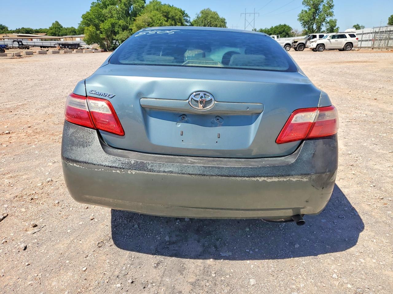 2009 TOYOTA CAMRY LE photo 11