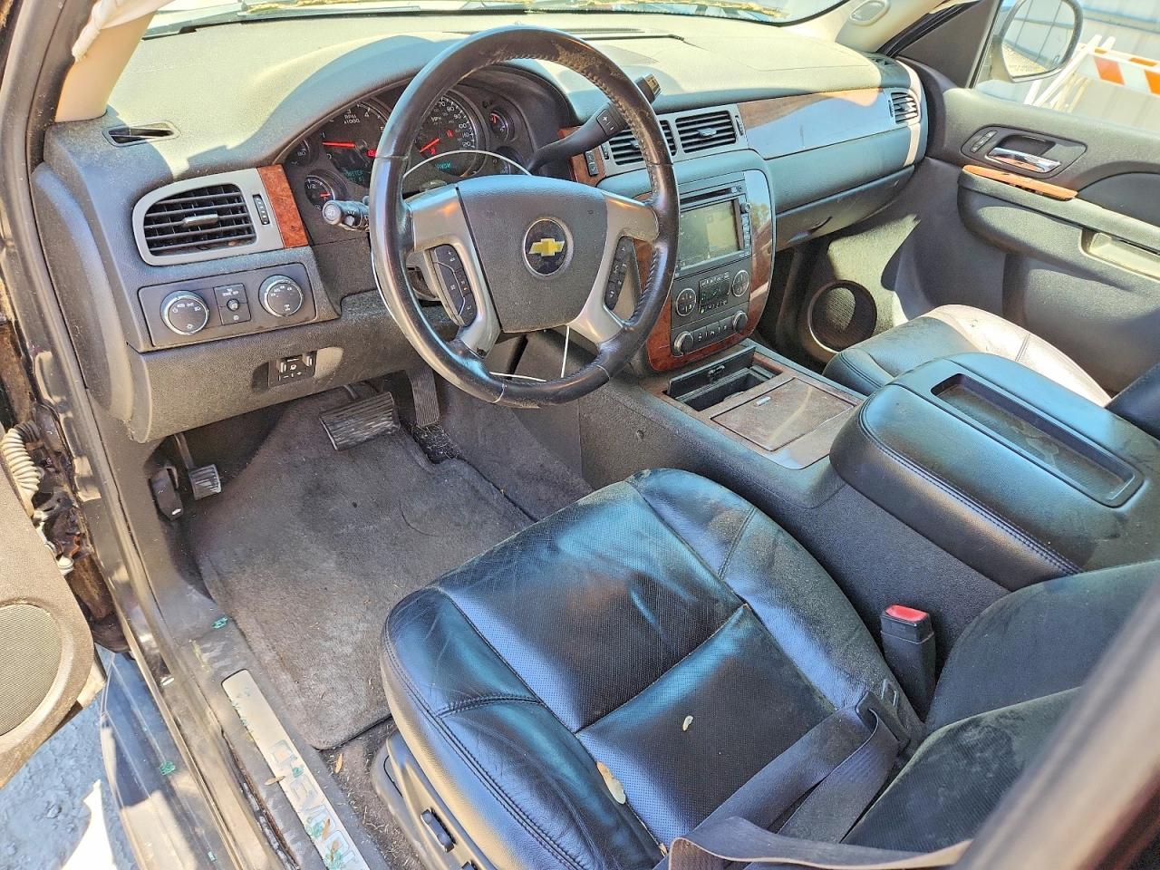 2011 CHEVROLET TAHOE K1500 LTZ photo 22