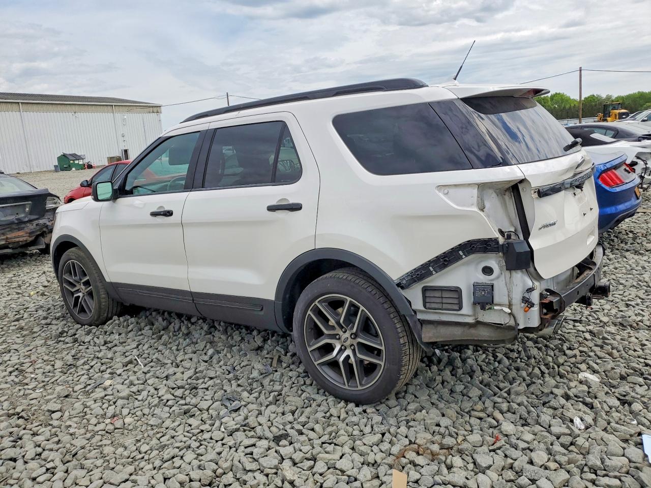 2018 FORD EXPLORER SPORT photo 3