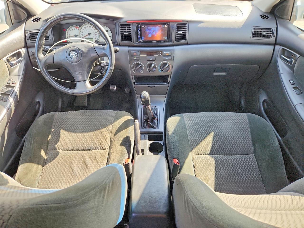 2005 TOYOTA COROLLA S photo 15
