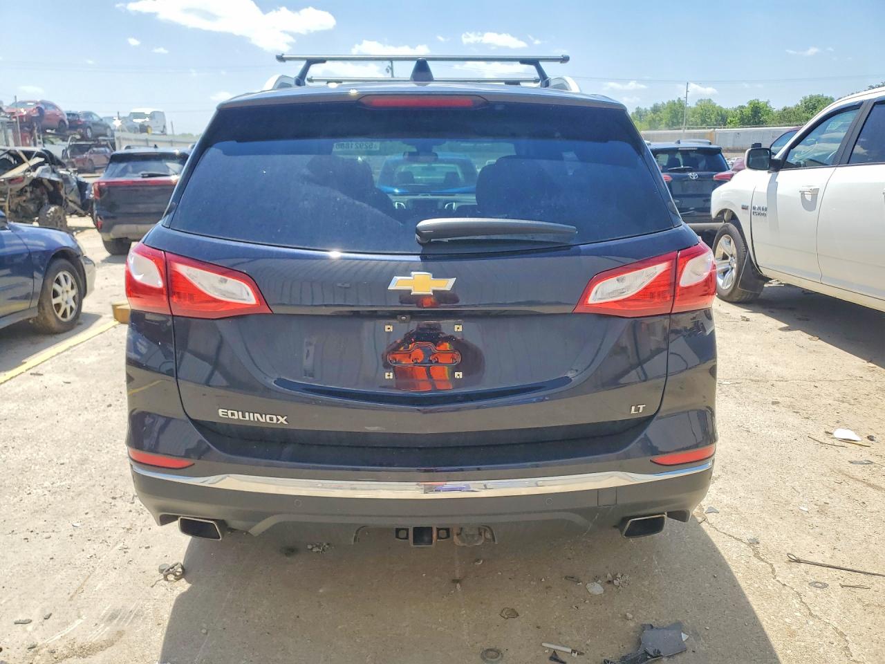 2020 CHEVROLET EQUINOX LT photo 6