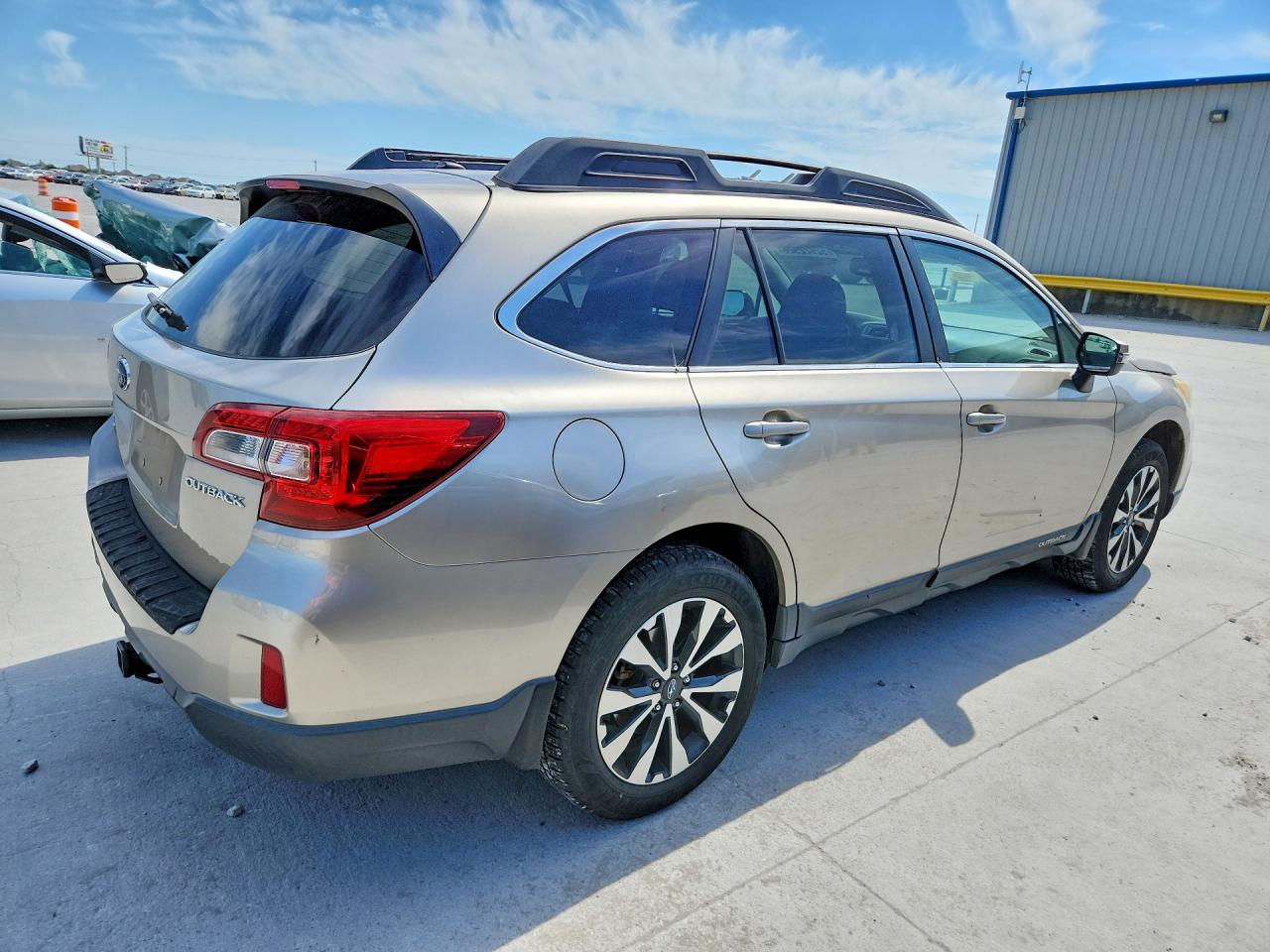 2015 SUBARU OUTBACK 2.5I LIMITED photo 3