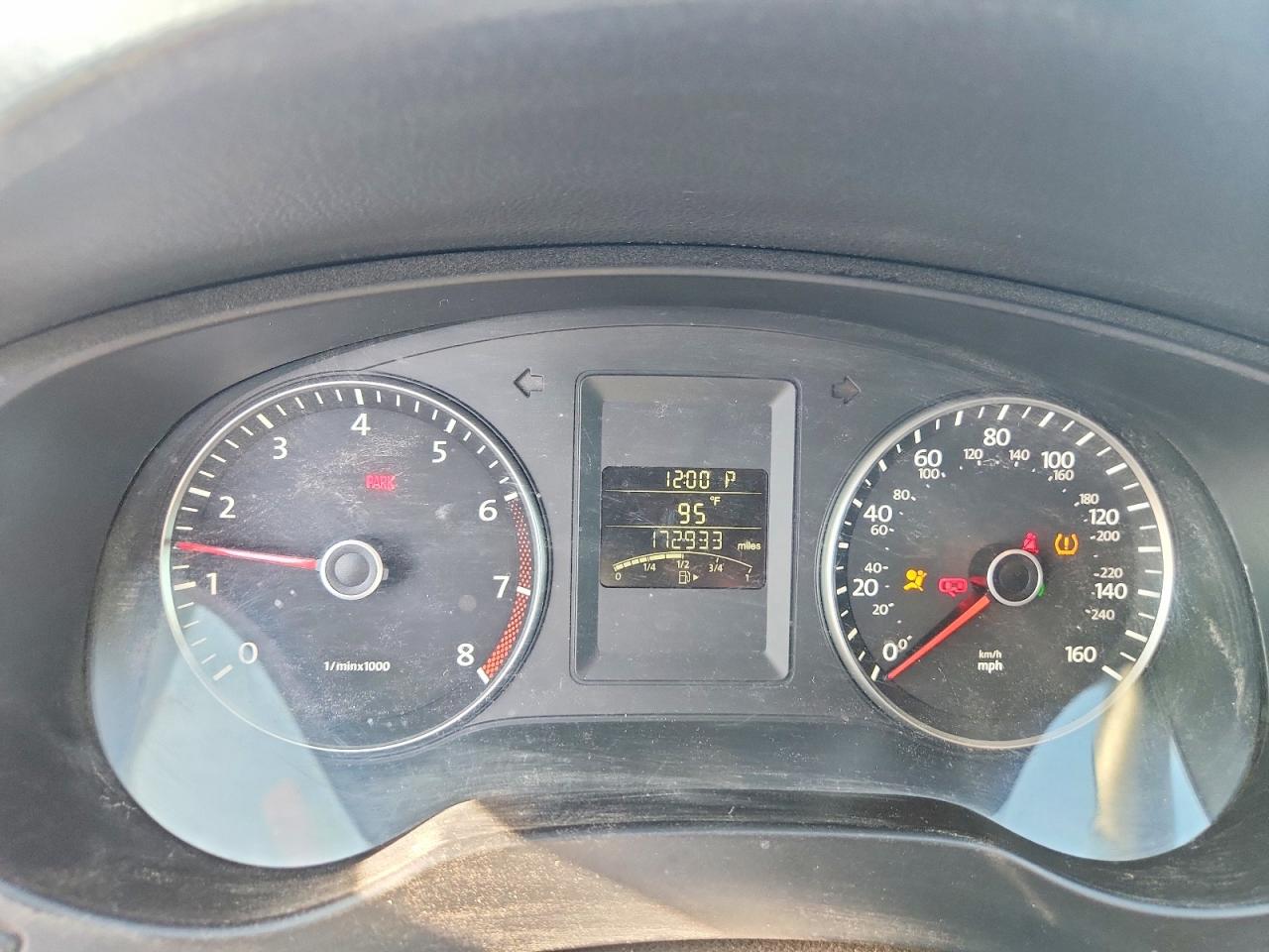 2012 VOLKSWAGEN JETTA SE photo 25