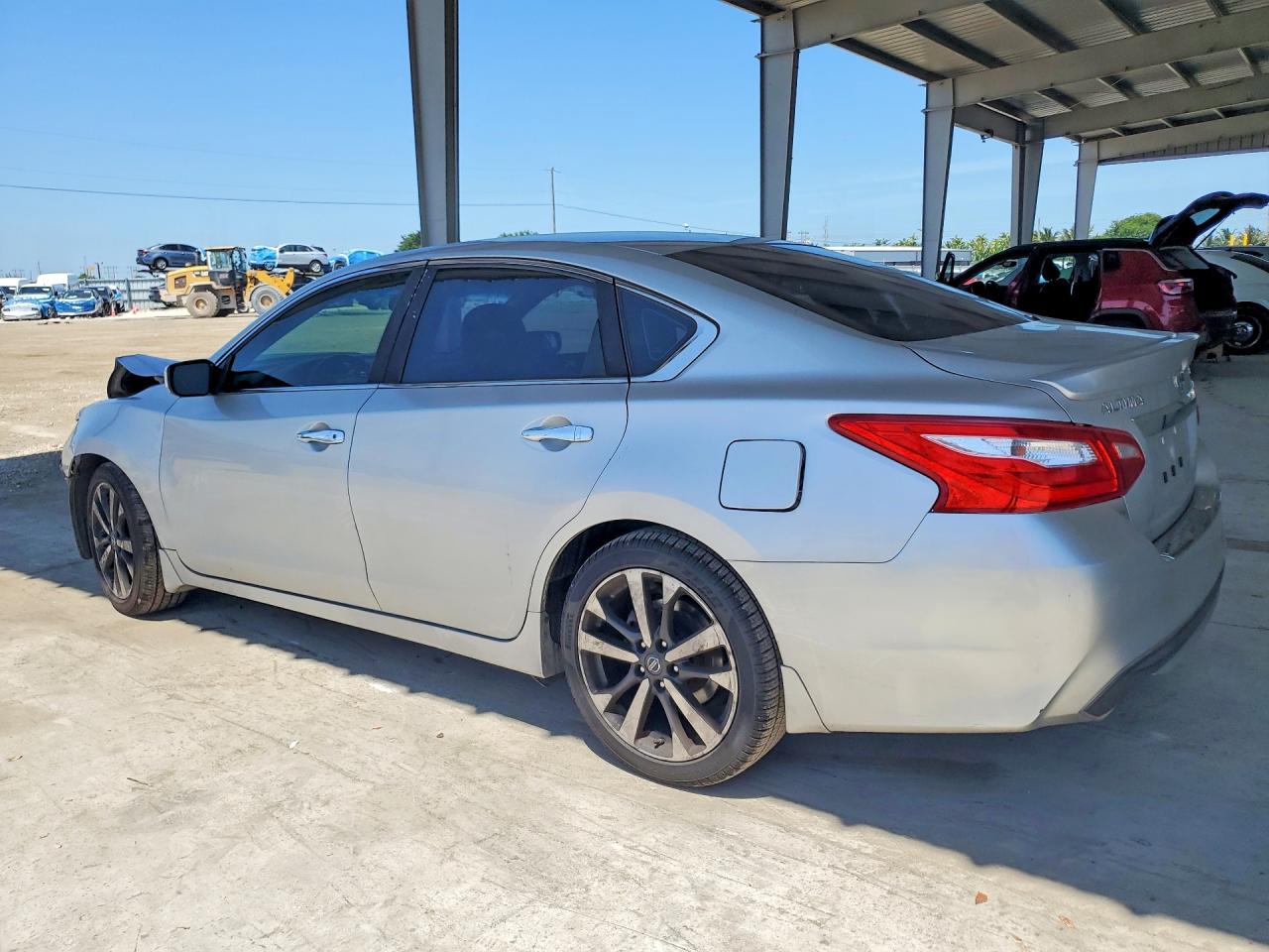 2016 NISSAN ALTIMA 3.5 SR photo 2