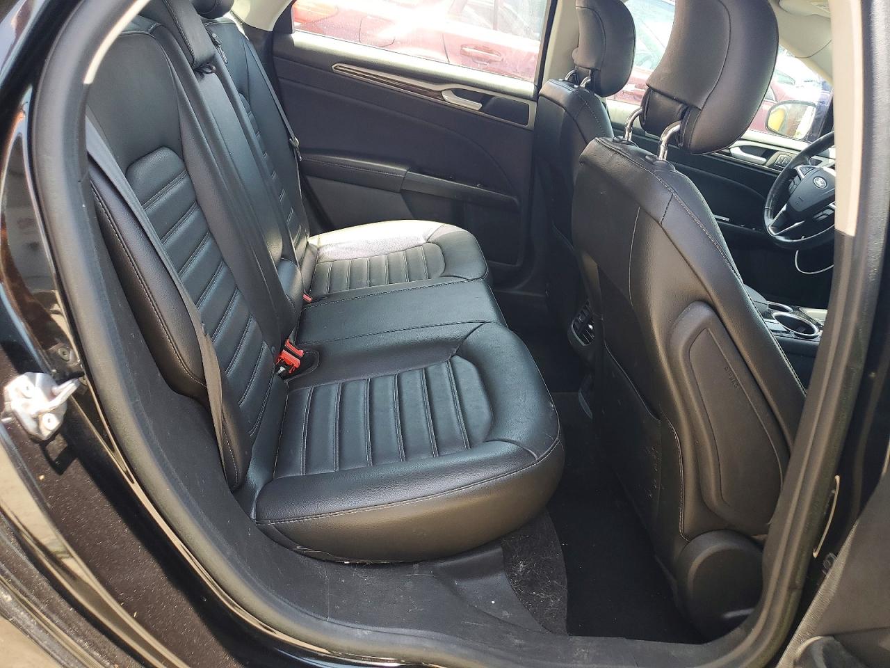 2013 FORD FUSION SE photo 10
