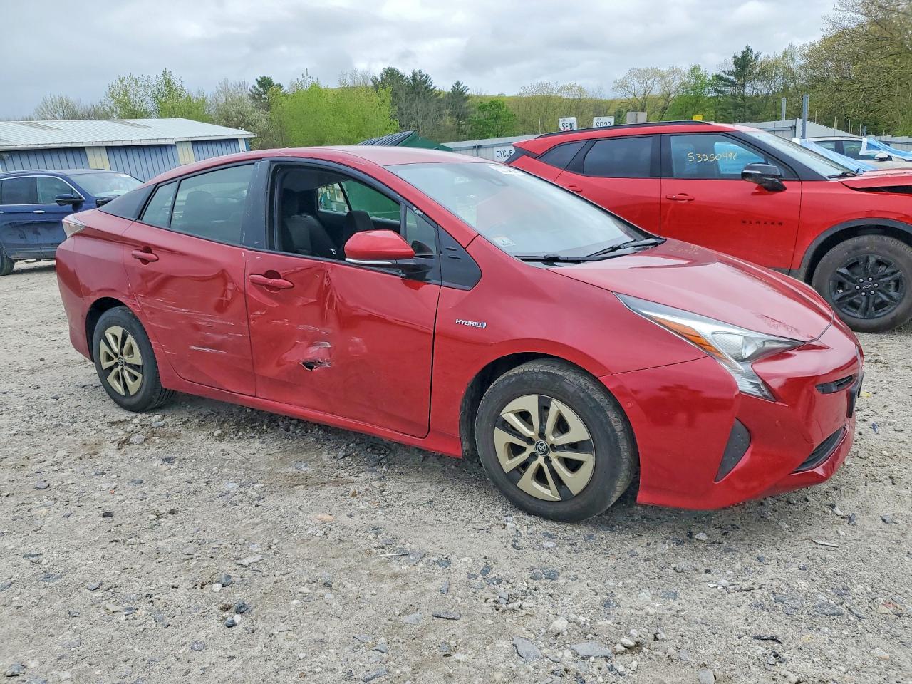 2017 TOYOTA PRIUS THREE photo 7