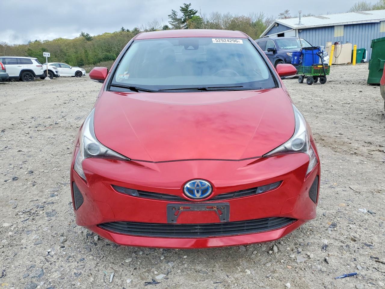 2017 TOYOTA PRIUS THREE photo 9