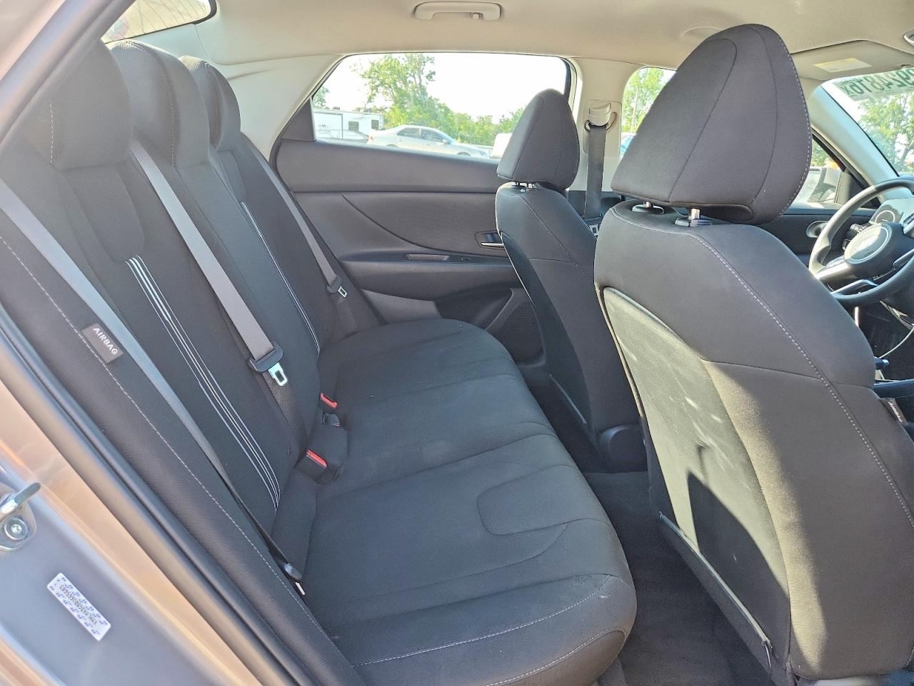 2024 HYUNDAI ELANTRA SEL photo 19