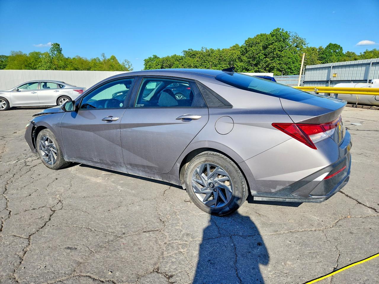 2024 HYUNDAI ELANTRA SEL photo 3