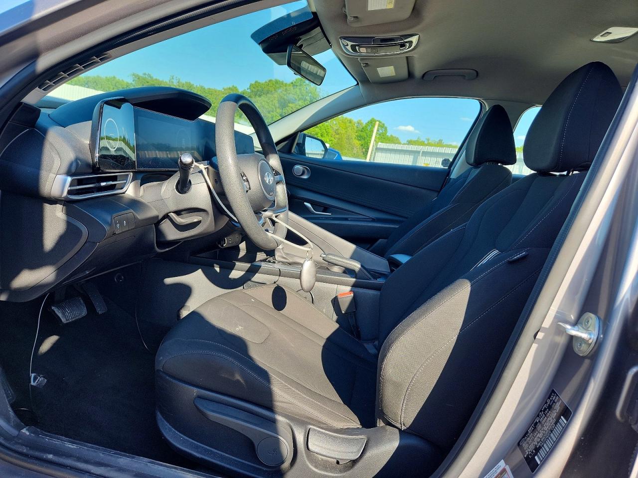 2024 HYUNDAI ELANTRA SEL photo 13