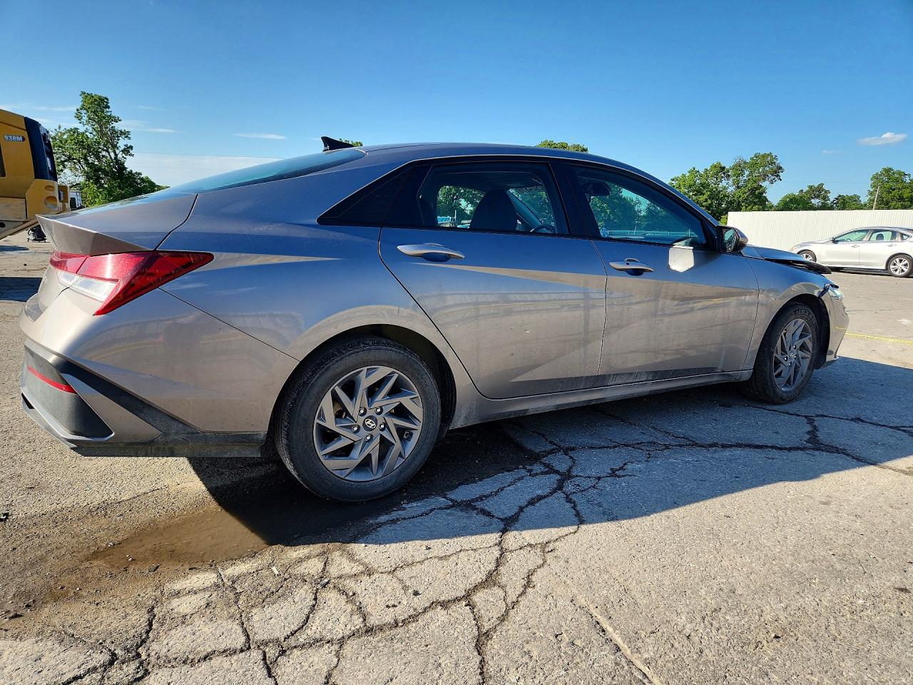 2024 HYUNDAI ELANTRA SEL photo 5