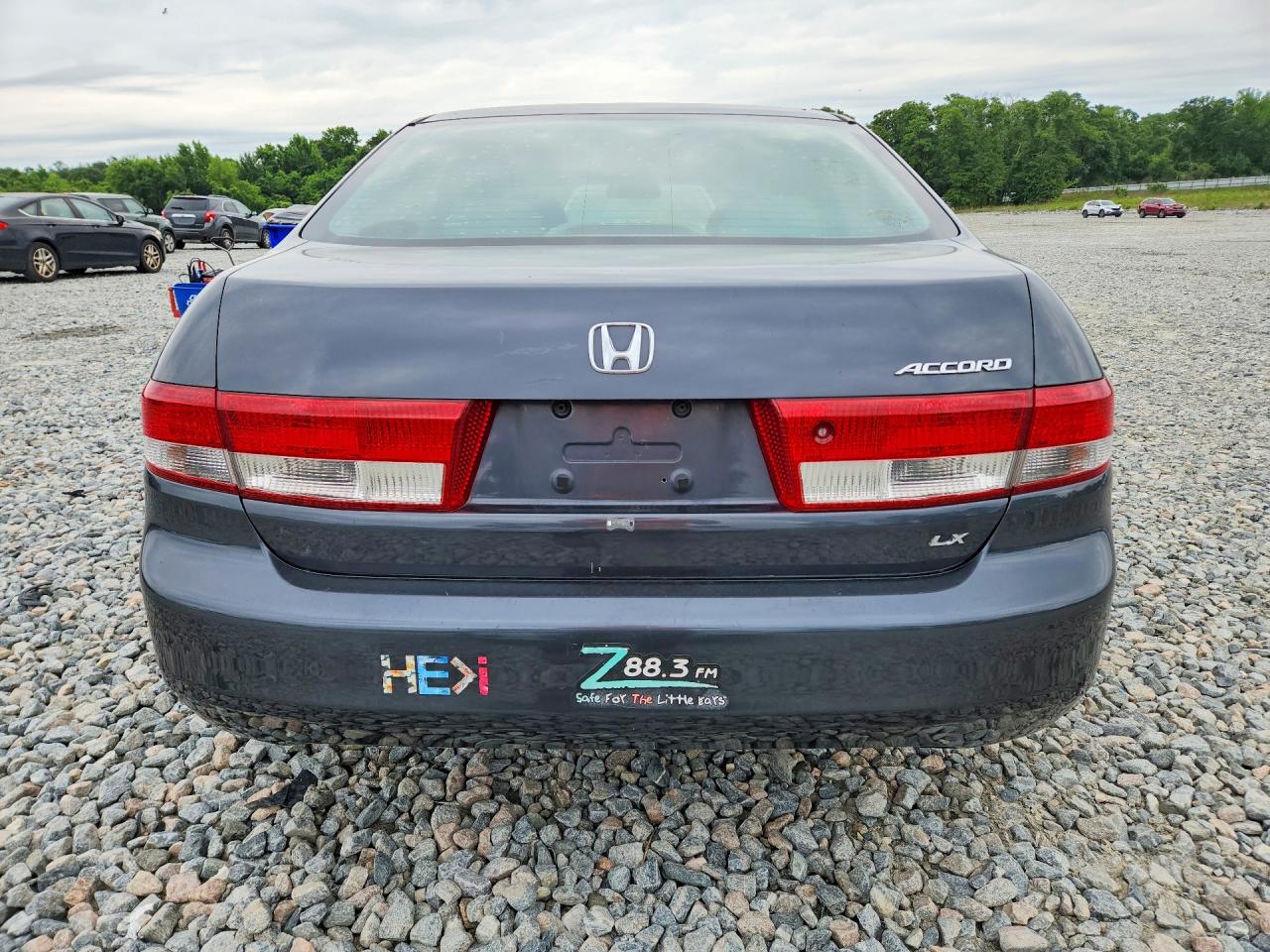 2004 HONDA ACCORD LX photo 11