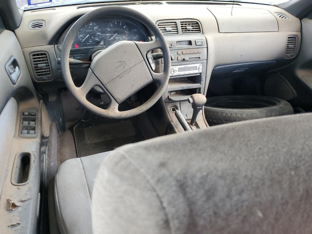 1996 NISSAN MAXIMA photo 8