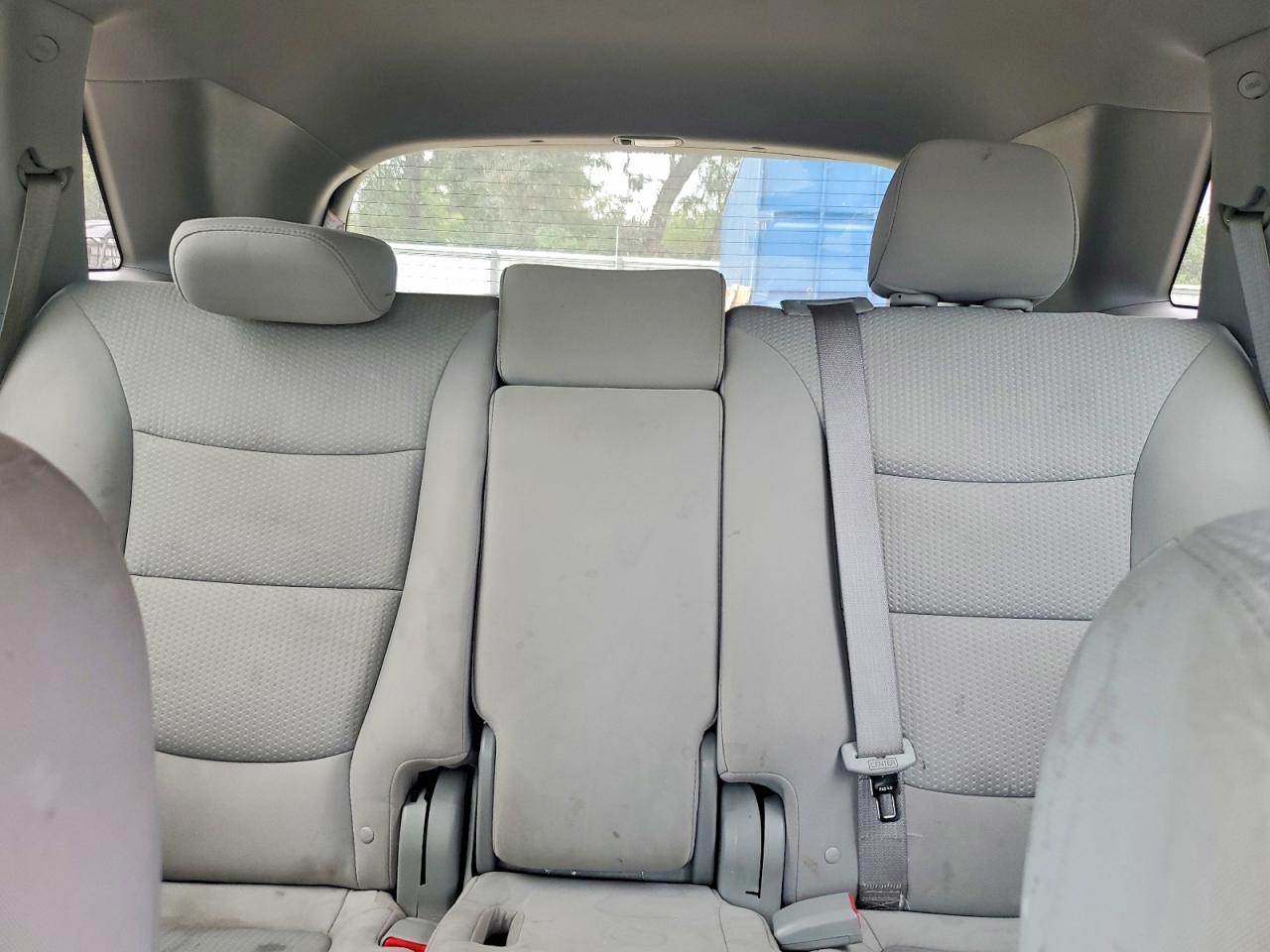 2013 KIA SORENTO LX photo 19