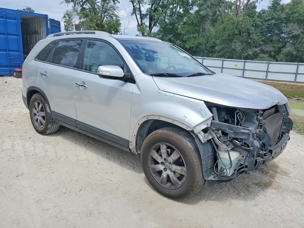 2013 KIA SORENTO LX photo 7