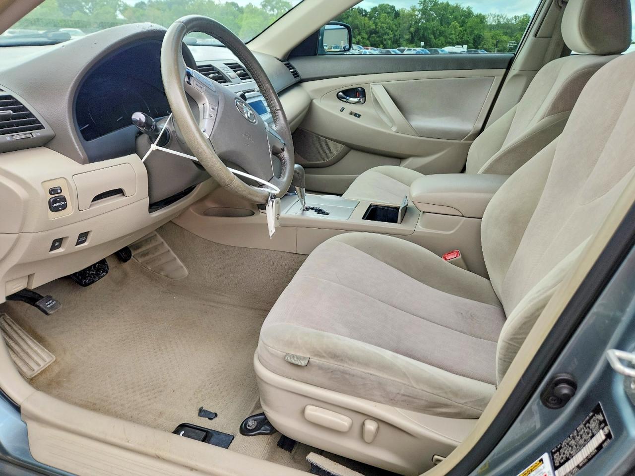 2010 TOYOTA CAMRY HYBRID photo 19