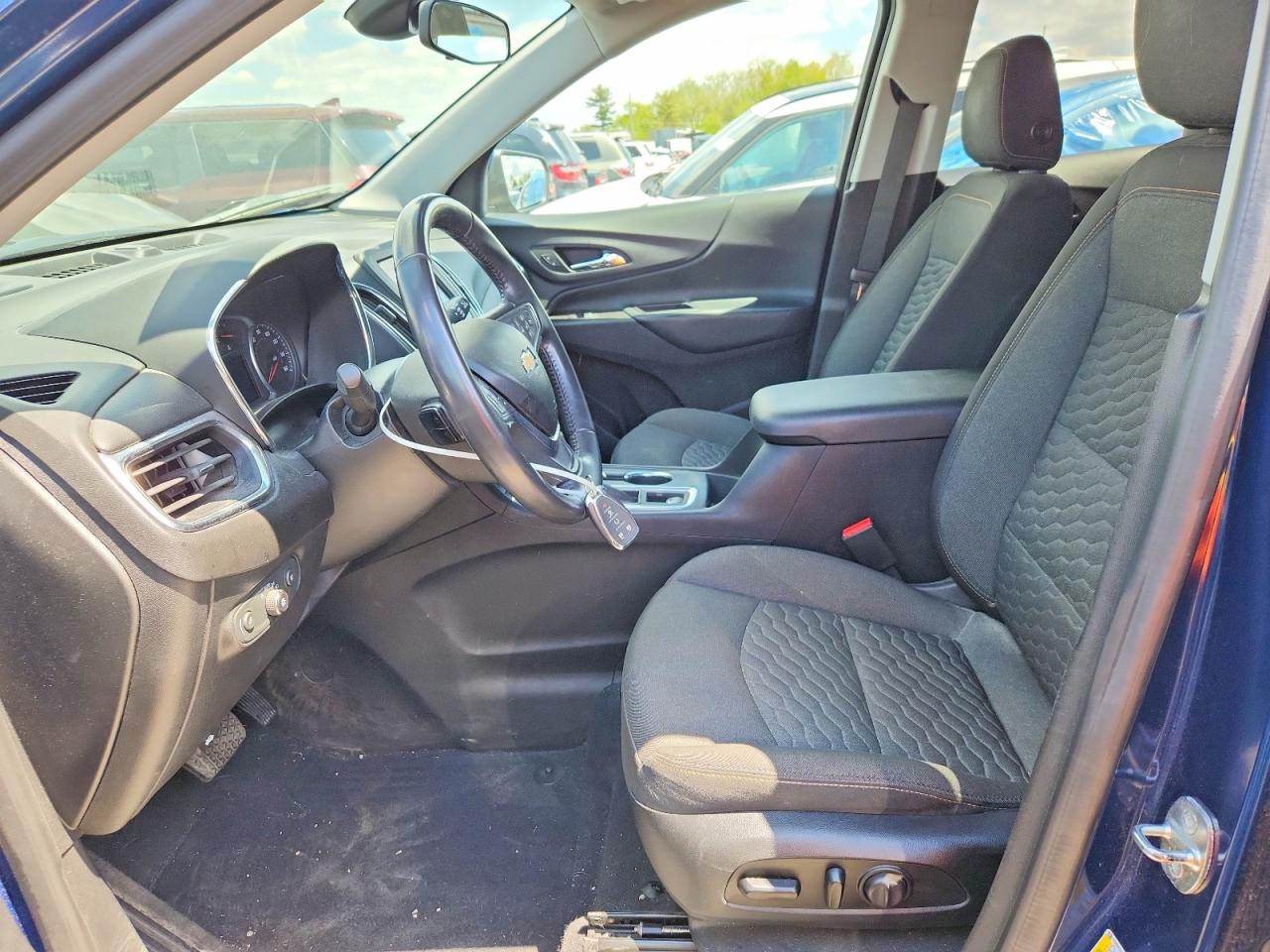 2020 CHEVROLET EQUINOX LT photo 19