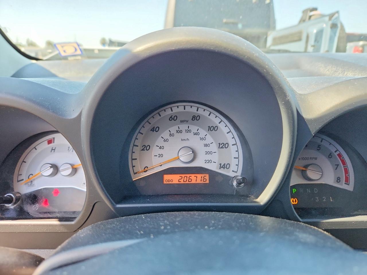 2009 TOYOTA SCION photo 17