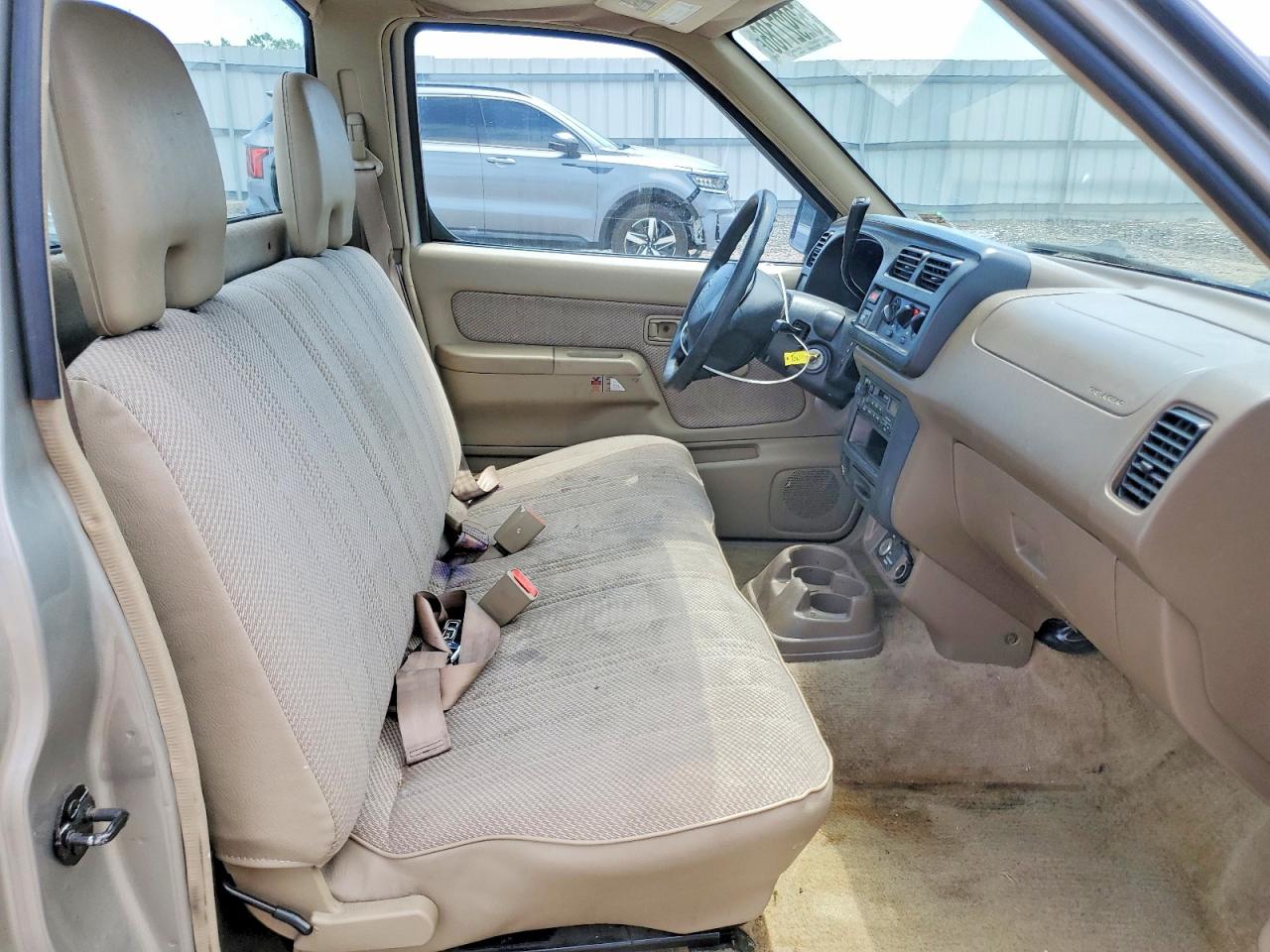 2000 NISSAN FRONTIER XE photo 10