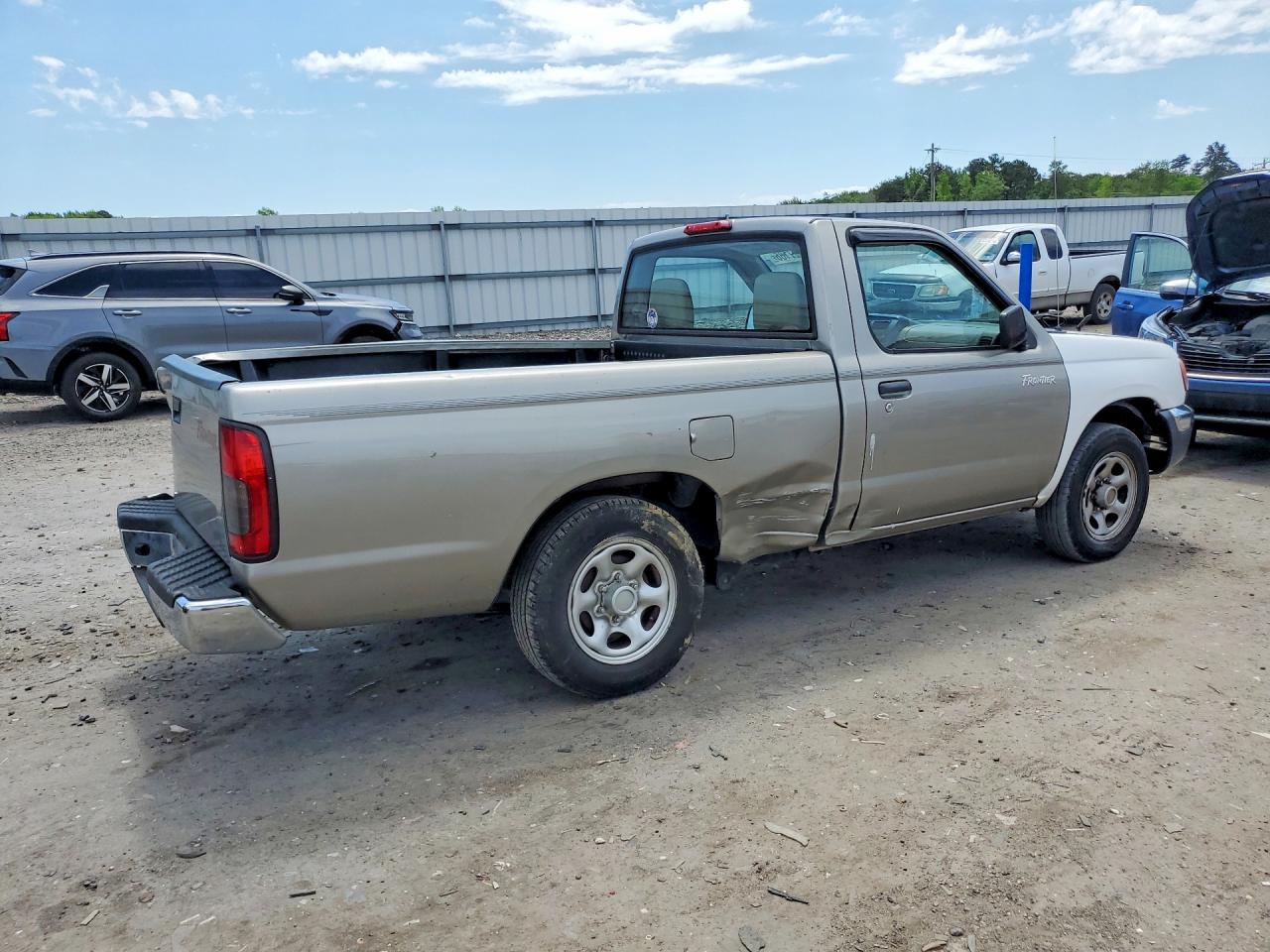 2000 NISSAN FRONTIER XE photo 3