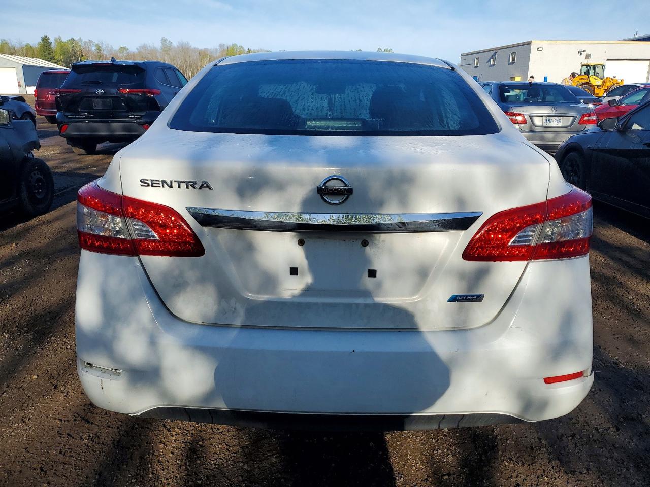 2013 NISSAN SENTRA photo 11